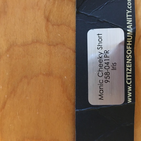 NWT shorts Citizens of Humanity Iris corduroy - Picture 4 of 4